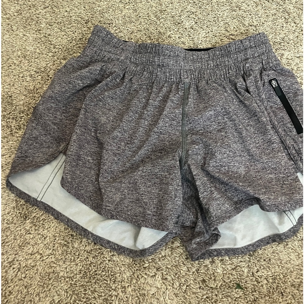 lululemon tracker shorts size 8